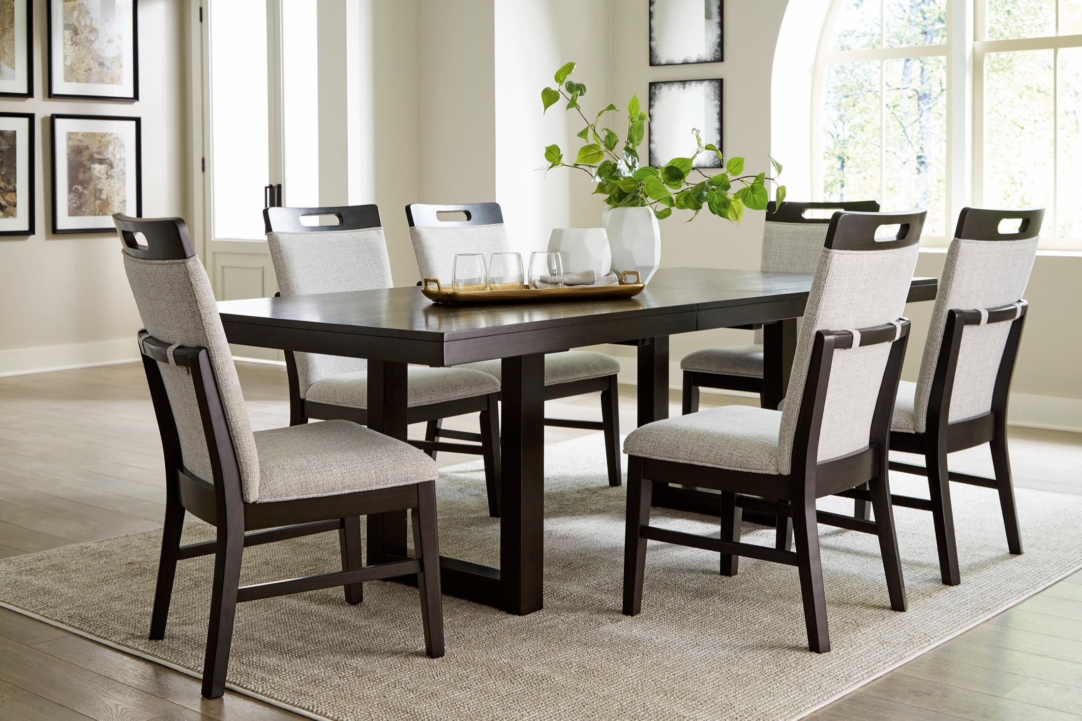 Dining Room furniture at Middletown Furniture, Middletown OH