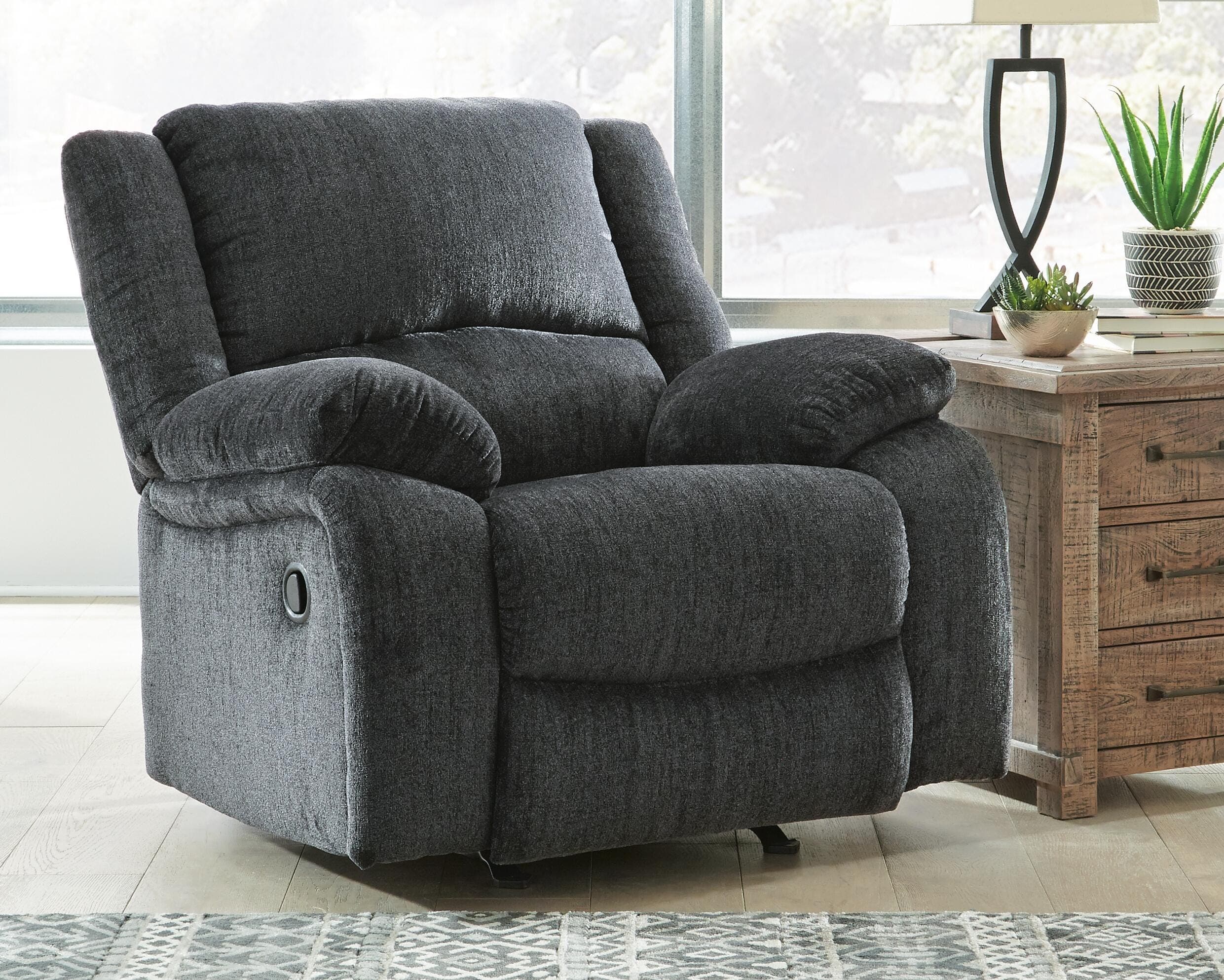 Draycoll Recliner — Black/Gray — view 2