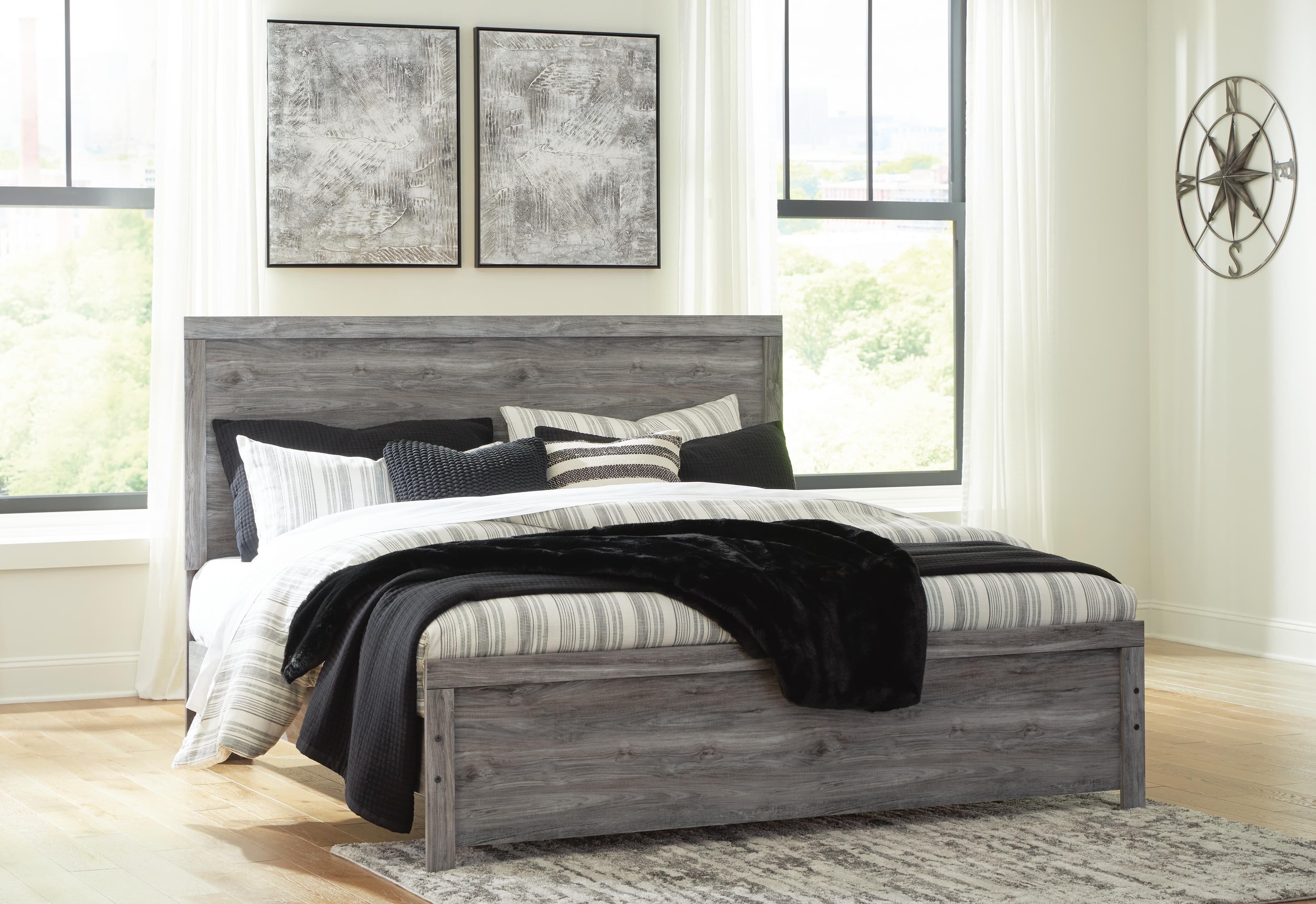 Bronyan King Panel Bed — Black/Gray — view 2