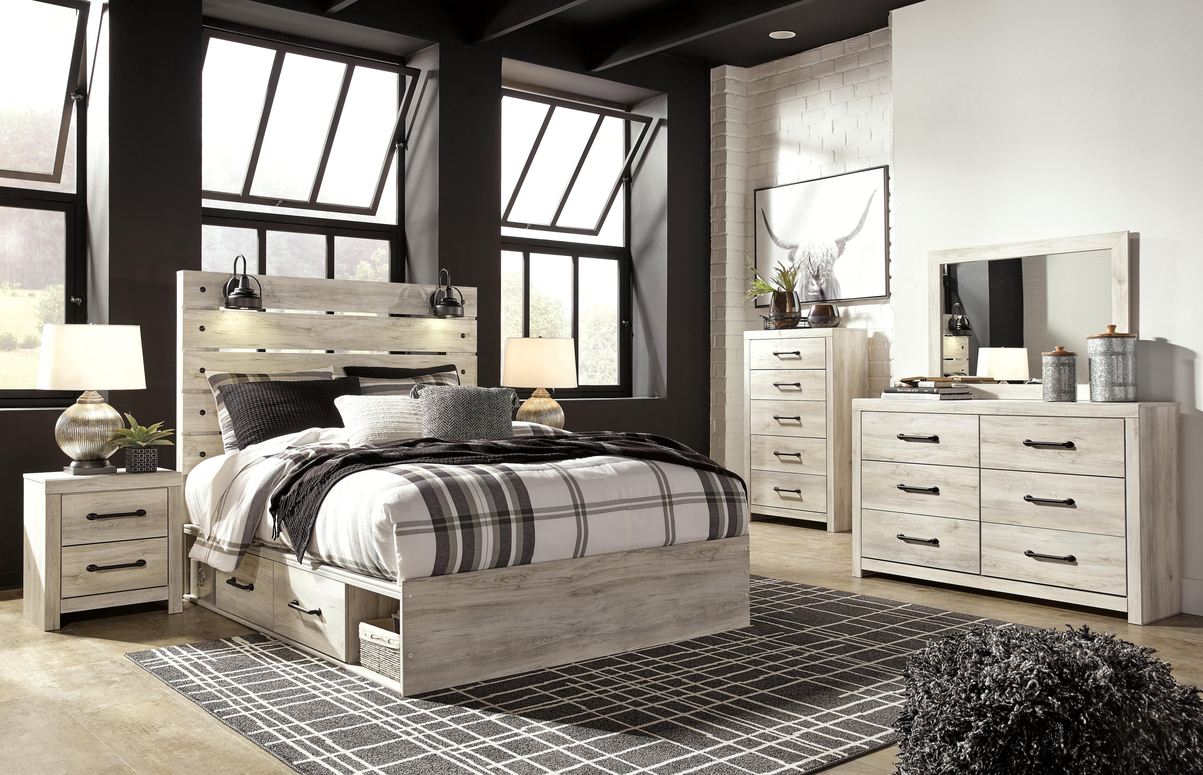 Cambeck Queen Panel Bed with 4 Storage Drawers — White — view 6