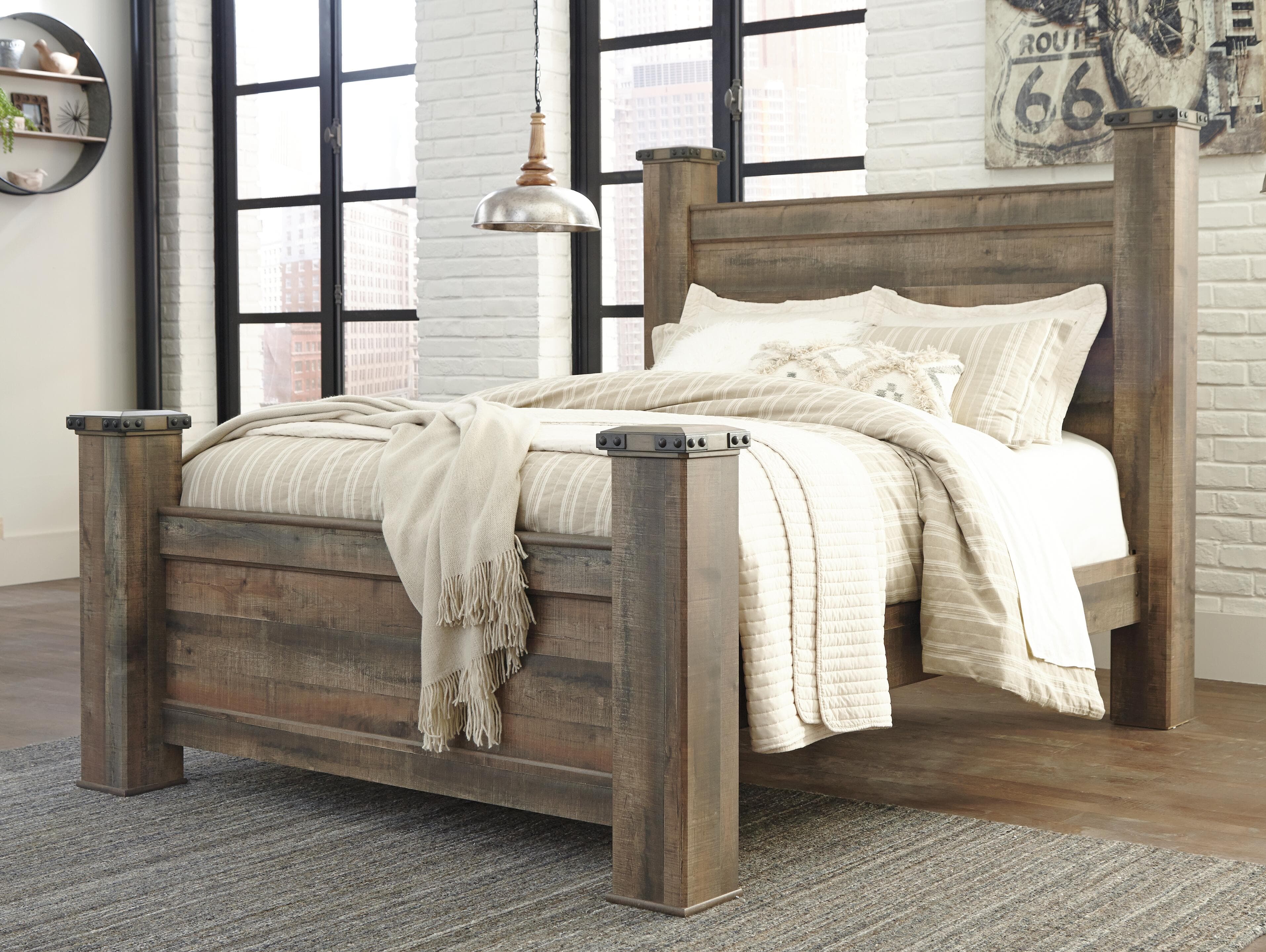 Trinell Queen Poster Bed — Brown/Beige — view 2