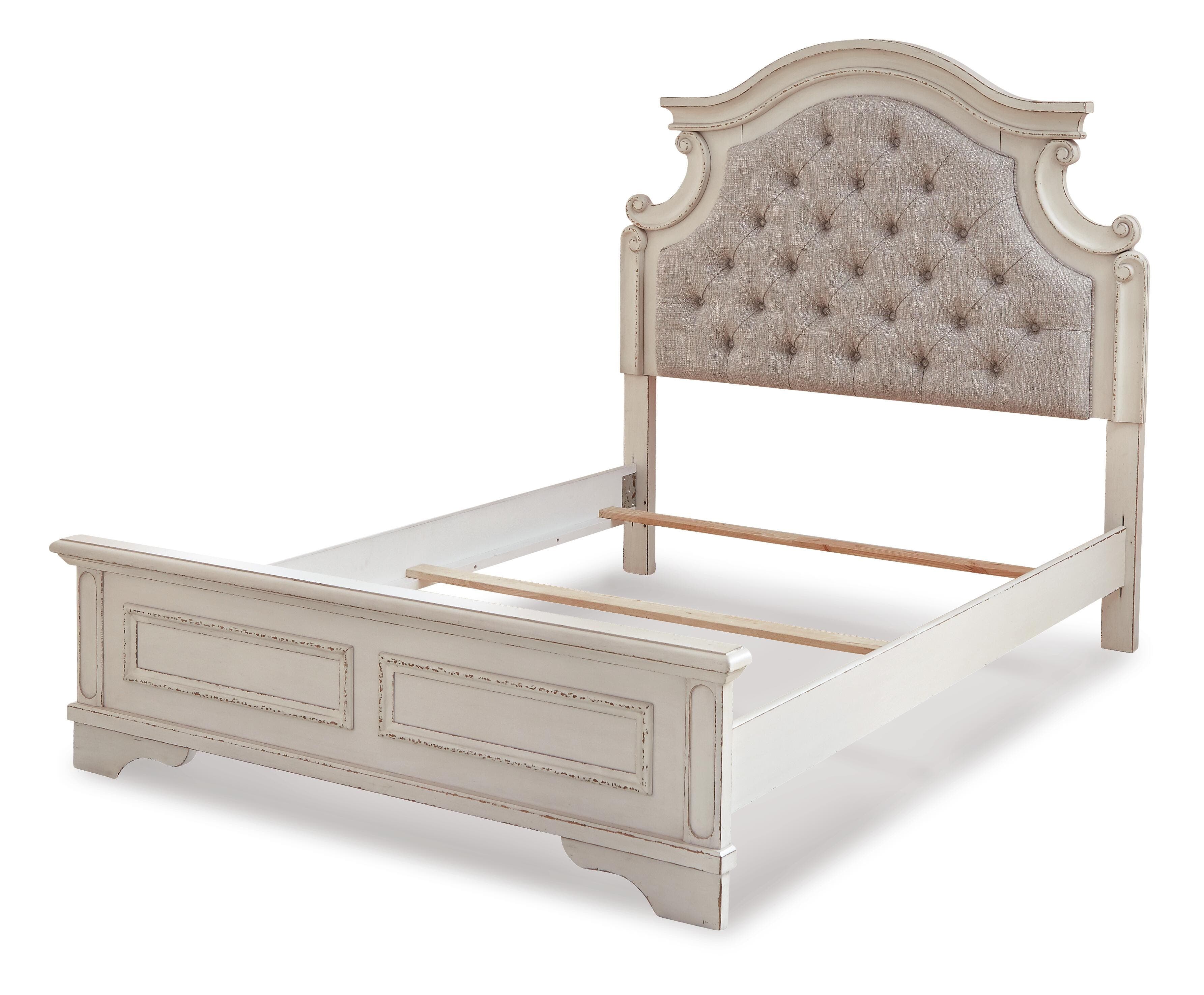 Realyn Full Panel Bed — White — view 3