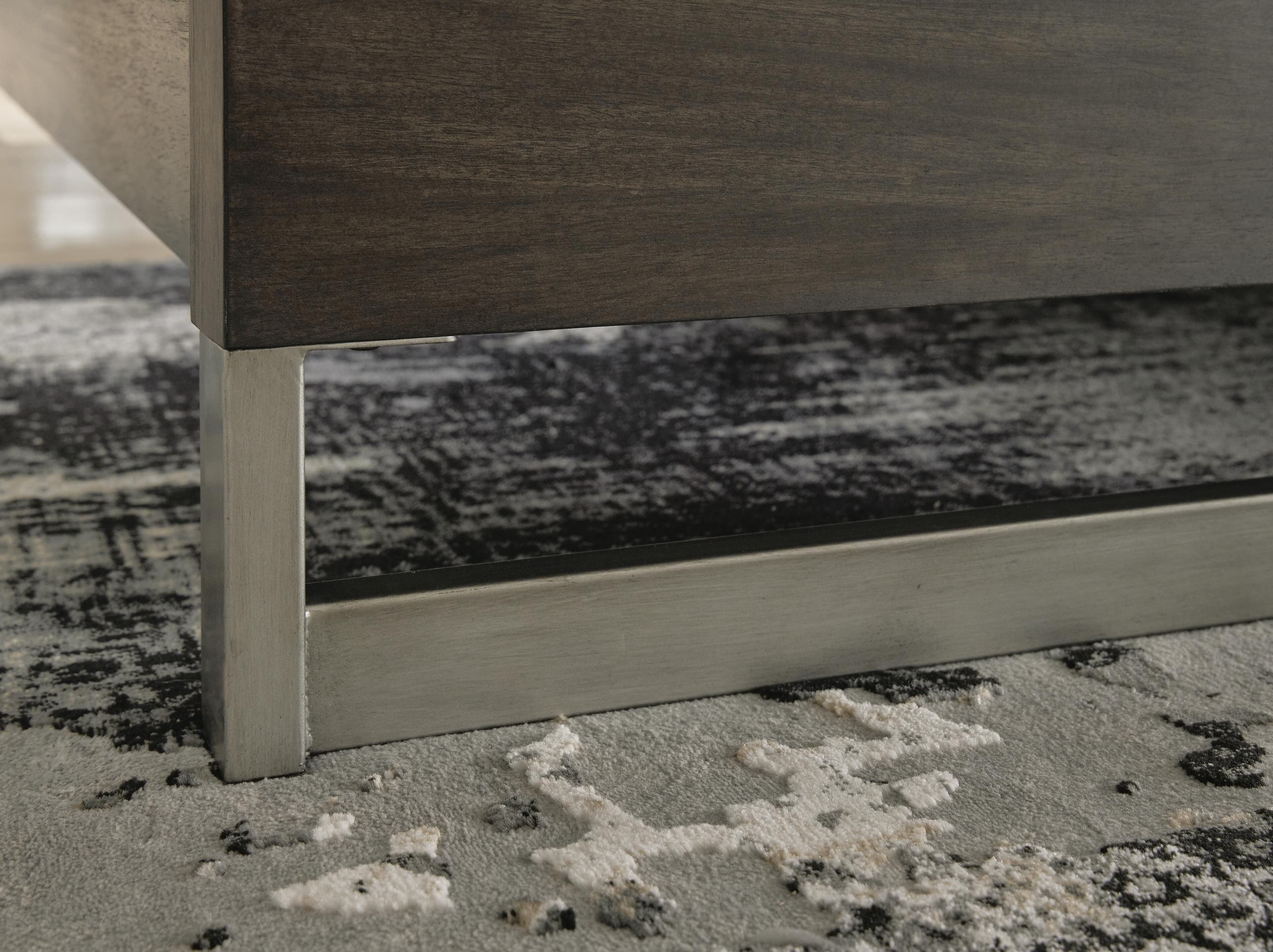 Arkenton King Panel Bed — Brown/Beige — view 8
