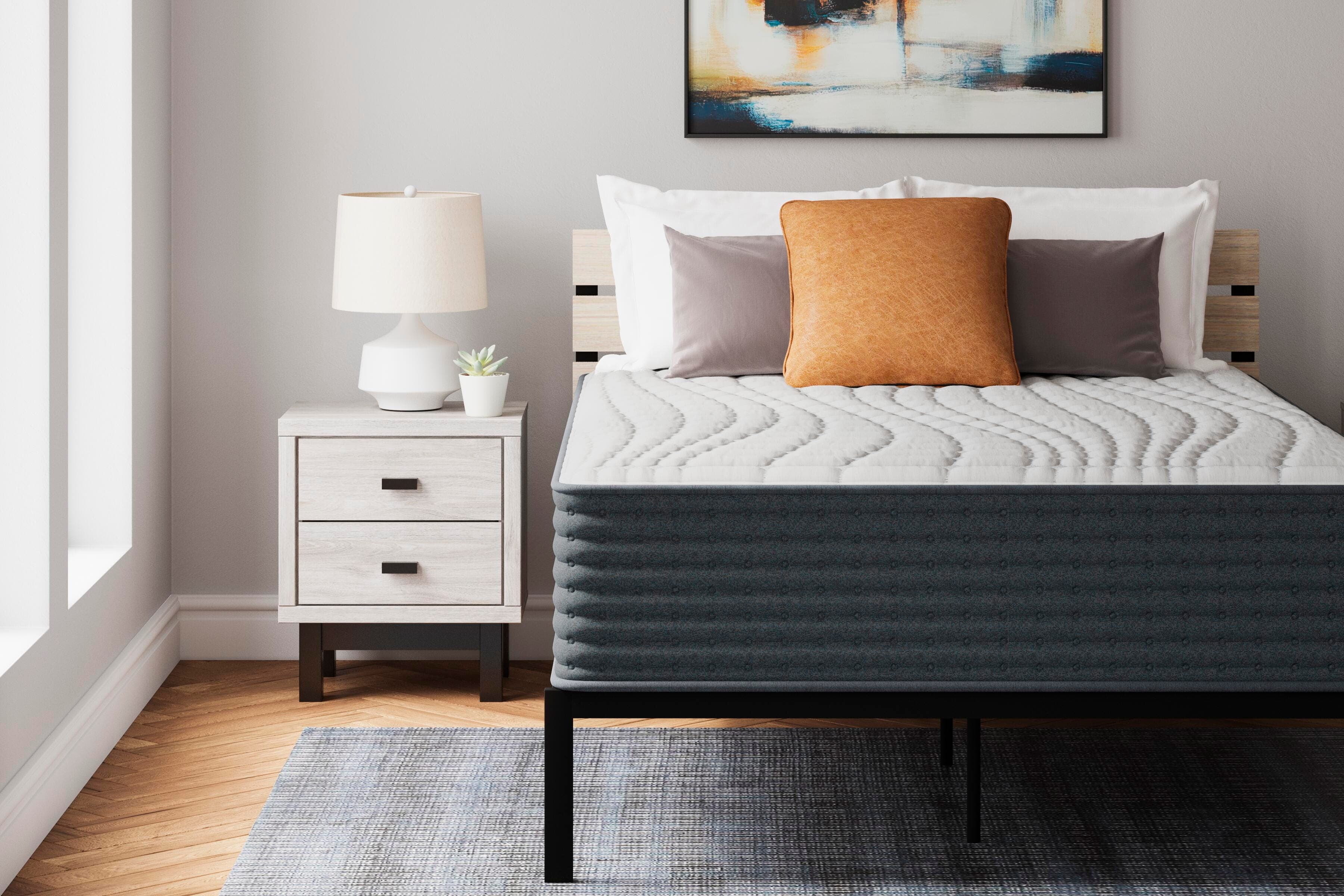 Hybrid 1400 Queen Mattress — White;Black/Gray — view 4