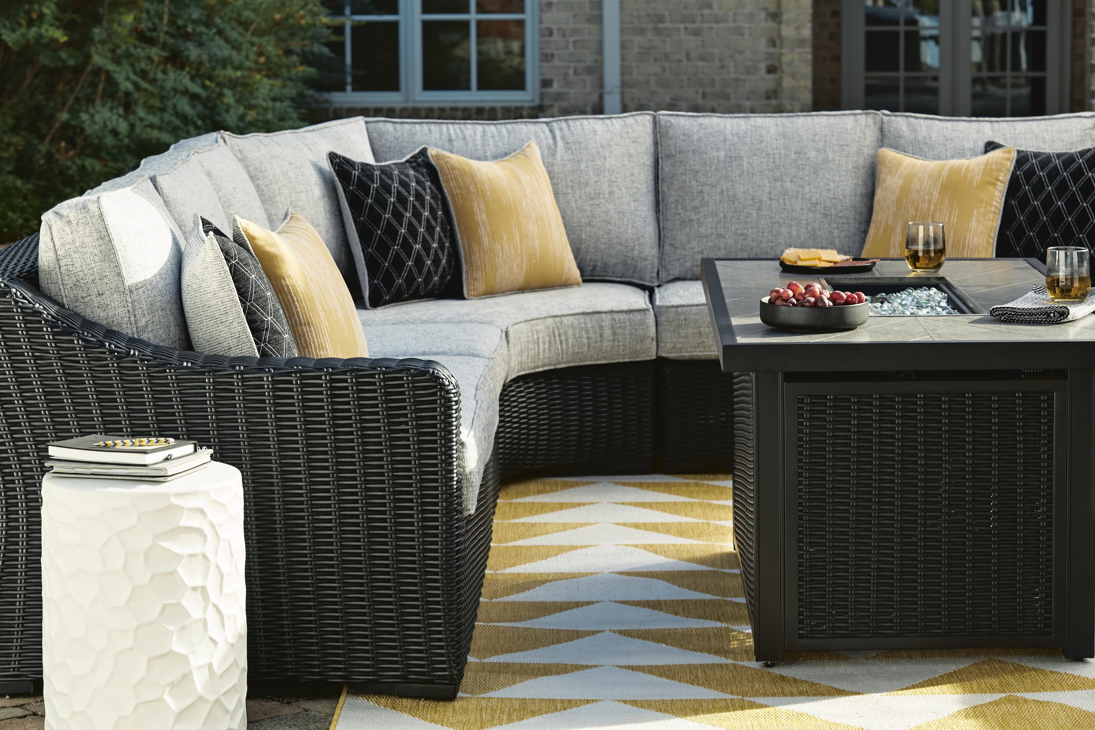 Beachcroft 3-Piece Outdoor Sectional — Black/Gray — view 3