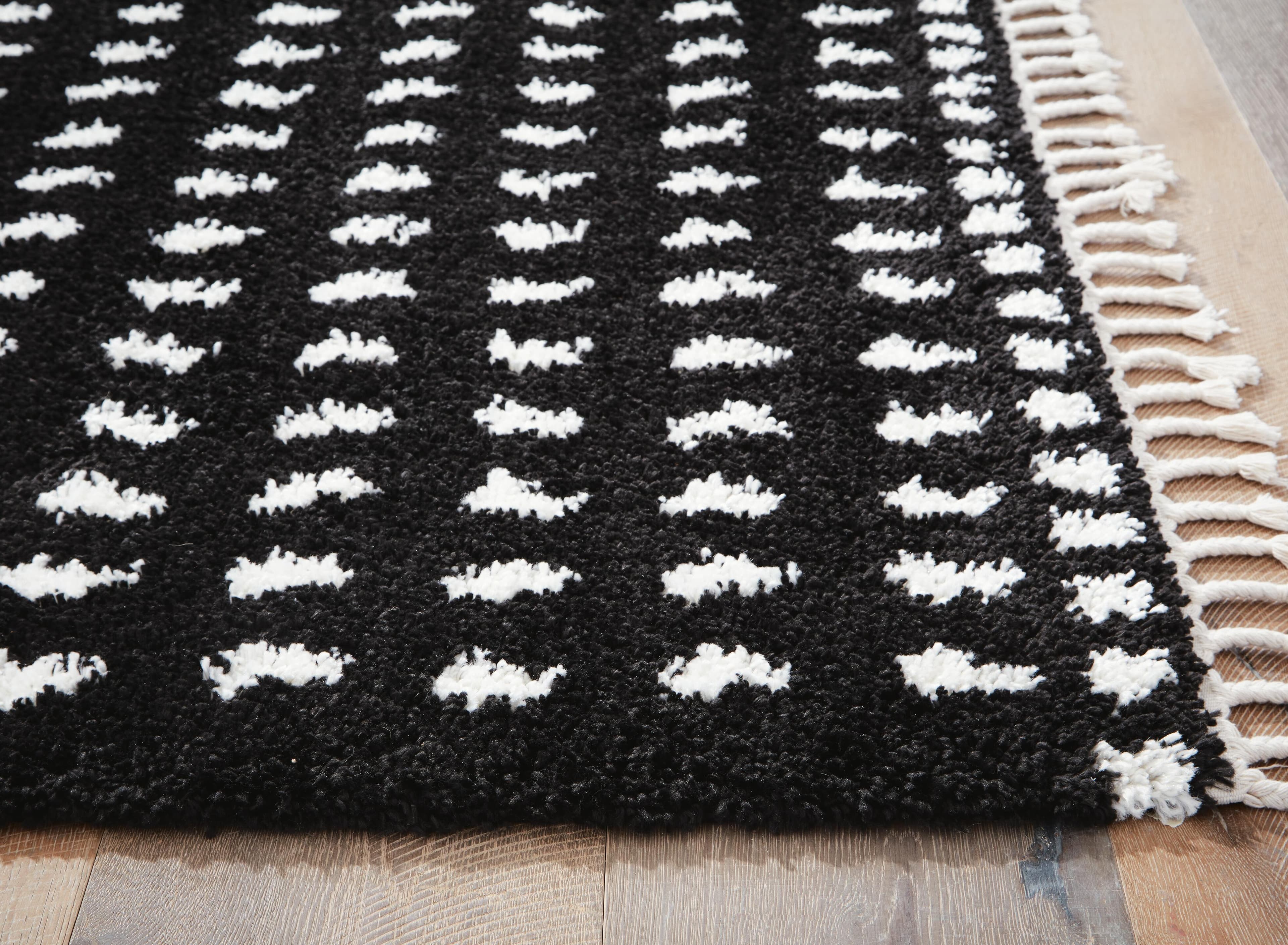 Minston 5' x 7' Rug — White;Black/Gray — view 3