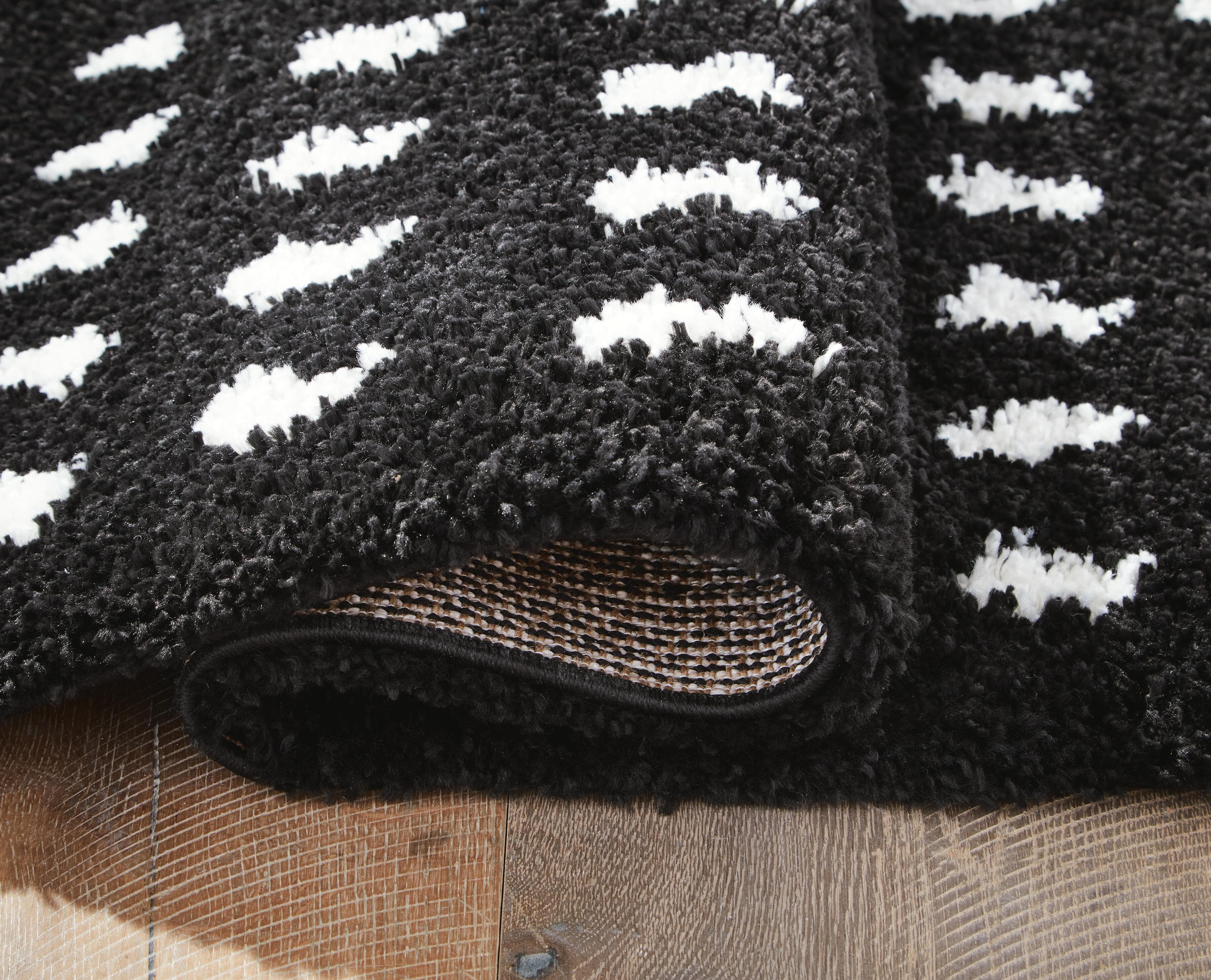 Minston 5' x 7' Rug — White;Black/Gray — view 4