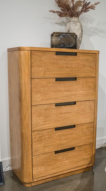 Cladian Chest of Drawers